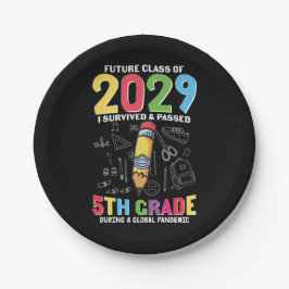 5. Klasse Lehrer 5. Klasse während einer globalen Pappteller