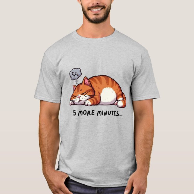 5 More Minutes Sleepy Orange Tabby Cat T-Shirt (Vorderseite)
