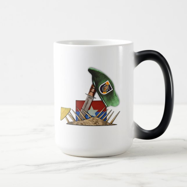 5. Veterane LRRP der Kraft-Gruppen-SFG SF Verwandlungstasse (Rechts)