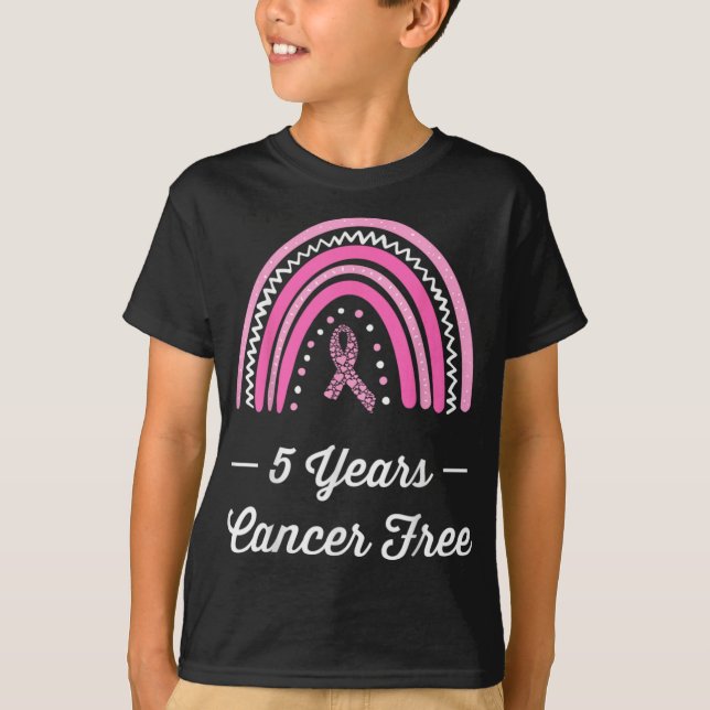 5 Years Breast Cancer Survivor  T-Shirt (Vorderseite)