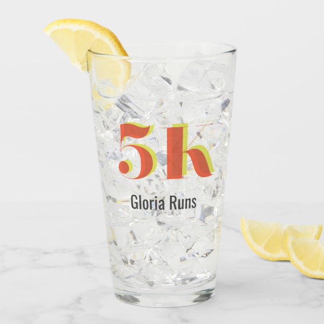 5k Race Running Celebration Bold Yellow Red Text Glas (Vorderseite Ice)