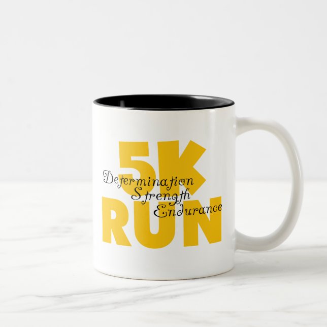 5K Run Yellow Zweifarbige Tasse (Rechts)
