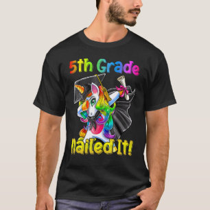5th Grade Nail It Dabbing Unicorn Abschluss Gir T-Shirt