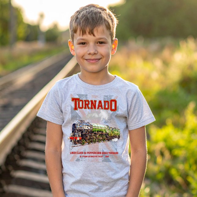 60163 Tornado Vintage Dampfzuglokomotive T-Shirt (Tornado Vintage Steam Train English Locomotive. Boy Basic T-Shirt)