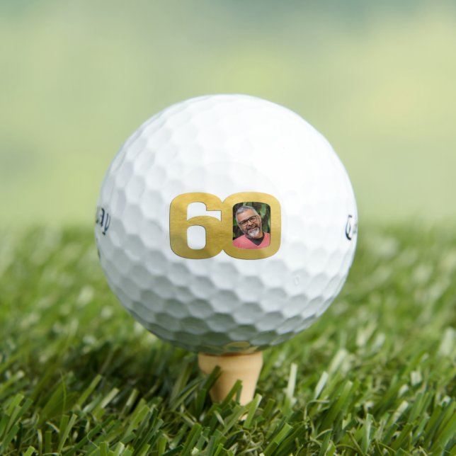 60. Foto Gold und Weiß Golfball (Insitu T-Shirt)