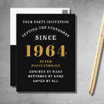 60. Geburtstag 1964 Schwarzes Gold Einladung Postkarte<br><div class="desc">Elegantes Schwarz und Gold 60. Geburtstags Einladung - Erstellen Sie Ihr eigenes Personalisiertes Design. Die Bühne für eine bemerkenswerte Feier zu setzen beginnt mit der vollkommenen Einladung. Unsere elegante Schwarz-Gold-Einladung zum 60. Geburtstag ist die perfekte Wahl für dieses Meilenstein-Event. Diese in Schwarz getauchte Touch von Raffinesse und goldverziert für eine...</div>