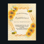 60. Geburtstag gelbe rustikale Sonnenblumen Einlad Postkarte<br><div class="desc">Elegante, lustige, 60. Geburtstagssommer-Party Einladung. Gelber, weißer Hintergrund mit Wabenmuster. Mit einem Imitat goldener geometrischer Rahmen. Gelbe und orangefarbene Sonnenblumen und glückliche Hummeln. Der Name ist mit einem modernen handgeschriebenen Stilskript geschrieben. Schwarze Buchstaben. Ideal für ein sommerliches Tee-Party im Garten, im Garten. Zurück: gelbes, weißes Wabenmuster und eine glückliche Hummel....</div>