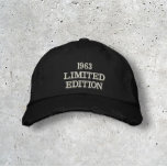 60. Geburtstag Golfer Limited Edition Funny Bestickte Baseballkappe<br><div class="desc">Moderne,  limitierte Auflage Baseballkappe. 60. Geburtstag,  Golfer,  Sport,  lustige Mütze. Sie können mit Ihrem Jahr personalisieren.</div>
