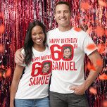 60. Geburtstag individuelle Name und Bildvorlage r T-Shirt<br><div class="desc">Herzlichen Glückwunsch zum 60. Geburtstag, rot-weiße Texte, benutzerdefiniertes Foto vor und zurück, und nennen Sie T - Shirt. Spaß 60. personalisiertes Foto in fett-blau und kontrastweiße Geburtstagsgeschenk Design. Personalisieren Sie dieses Geburtstagsgeschenk mit zwei Fotografien des Geburtstags in der Mitte der Zahl 0 auf der Vorderseite und hinten, ideal für eine...</div>