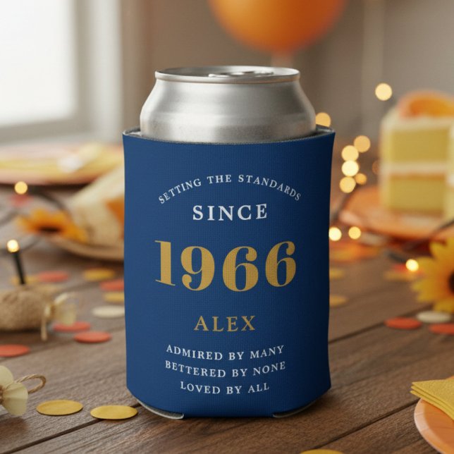 60th Birthday Name 1966 Blue Gold Elegant Chic Dosenkühler (1966 blue can cooler on a wood table.)