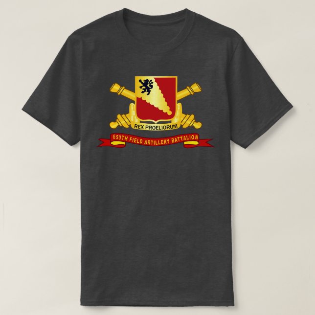 650th Field Artillery Battalion DUI w Br Ribbon X T-Shirt (Design vorne)