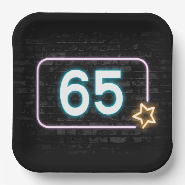 65. Geburtstag Neon Sign On Brick Pappteller (Vorderseite)