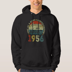 66 Jahre alt Geburtstag Phantastisch seit August 1 Hoodie