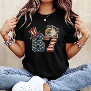 67 Amerikanische Flagge Adler 4. Juli Patriotisch T-Shirt