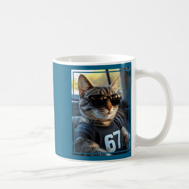 67 And Still Cool Funny Birthday Meme Cat  Kaffeetasse (Rechts)