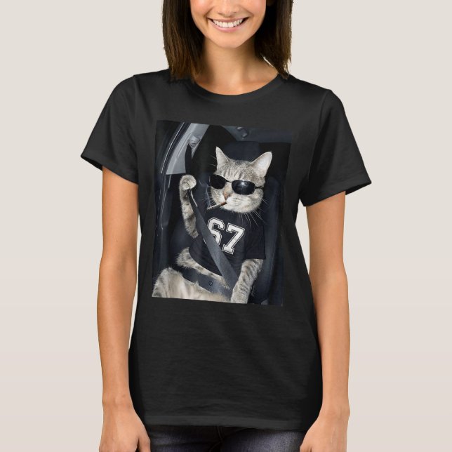 67 Cat Wearing Sungles Gen Alpha Smoking Cat  T-Shirt (Vorderseite)