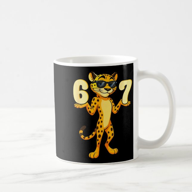 67 Cheetah Meme Six Seven Hands Motion Kids Teens  Kaffeetasse (Rechts)
