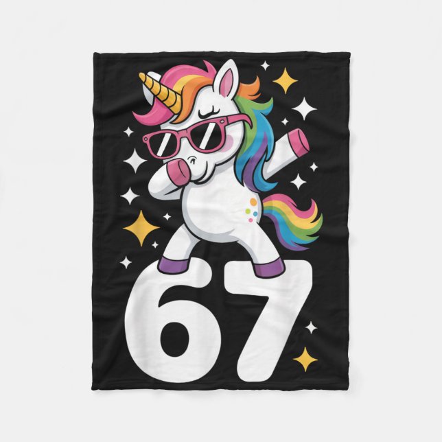 67 Einhorn Dabbing Six Seven Meme Lustig  Fleecedecke (Vorderseite)