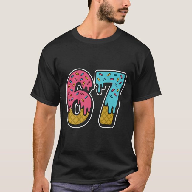 67 Eiscreme-Tropfen Meme Six Seven Gen Alpha Slang T-Shirt (Vorderseite)