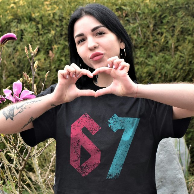 67 Funny Meme Six Seven Gen Alpha T-Shirt (Von Creator hochgeladen)