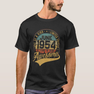 67. Geburtstagsgeschenk Retro Juni 1954 67 Yrs Alt T-Shirt