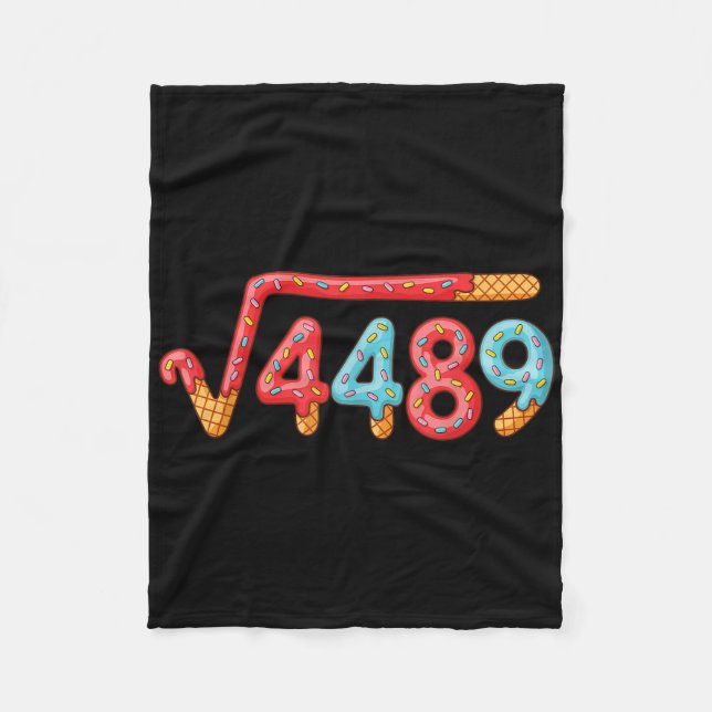 67 Ice Cream Drip Meme Square Root 4489  Fleecedecke (Vorderseite)