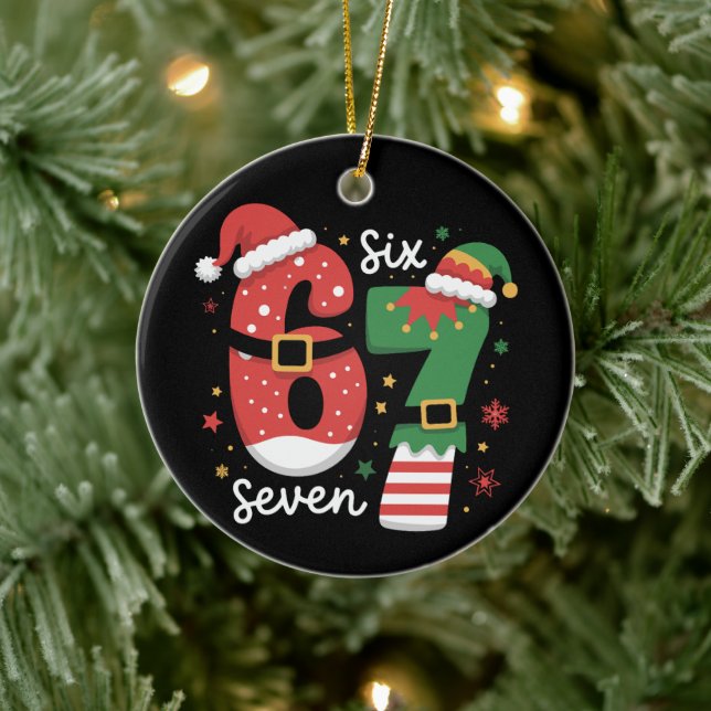 67 Meme Six Seven Elf Christmas Santa Hat Keramik Ornament (Baum)