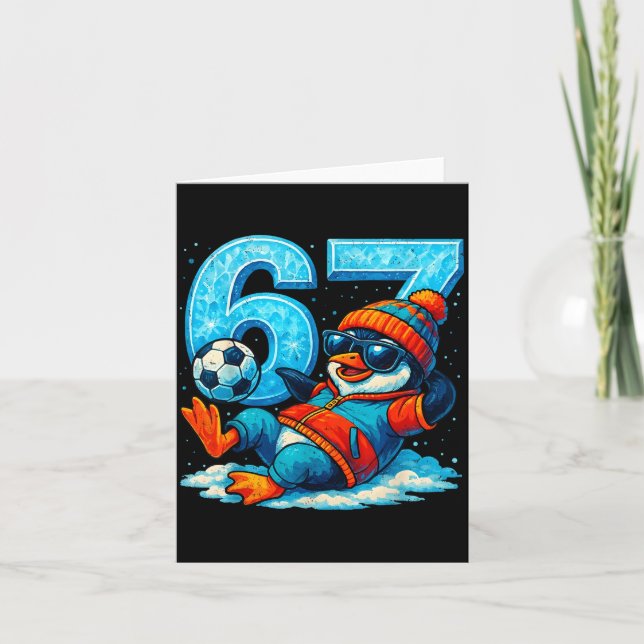 67 Penguin Soccer Funny Winter Meme Gift  Karte (Vorderseite)