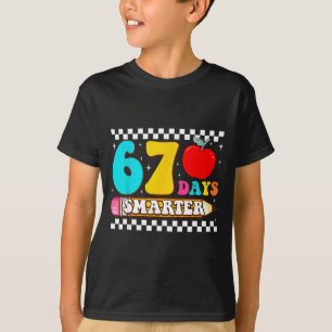 67. Schultag 67 Tage schlauer Lehrer Junge Mädchen T-Shirt