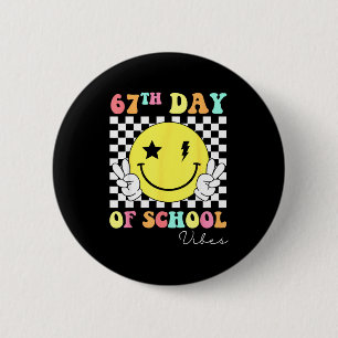67. Schultag Smiley Gesicht 67 Sechs Sieben Meme G Button