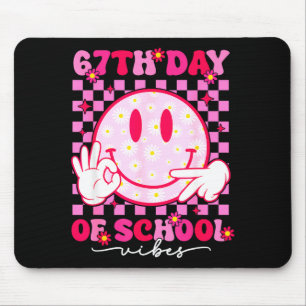 67. Schultag Stimmung 67 Meme Süßes Lächeln Gesich Mousepad