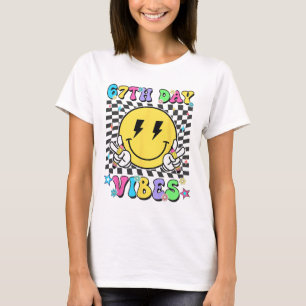 67. Schultag Vibes 67 Tage schlauer Lehrer B T-Shirt