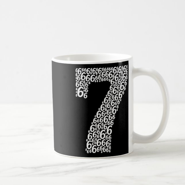67 Siebenundsechzig Halloween-Kostüm-Design Lustig Kaffeetasse (Rechts)