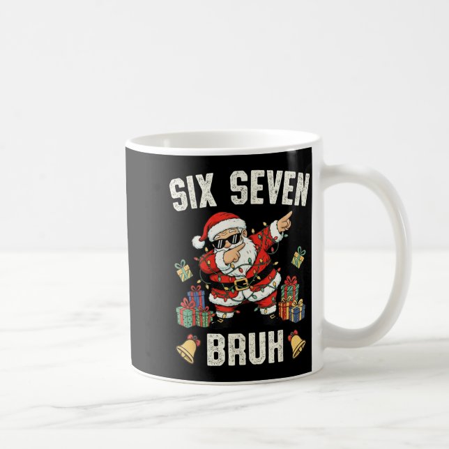 67 Six Seven Funny Christmas 6 7 Meme Santa Dabbin Kaffeetasse (Rechts)