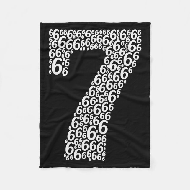 67 Sixty Seven Halloween Costume Design Funny 6 7  Fleecedecke (Vorderseite)