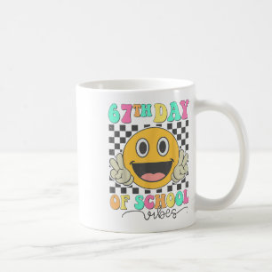 67. Tag der Schulstimmung Süßes Lächeln Gesicht 67 Kaffeetasse