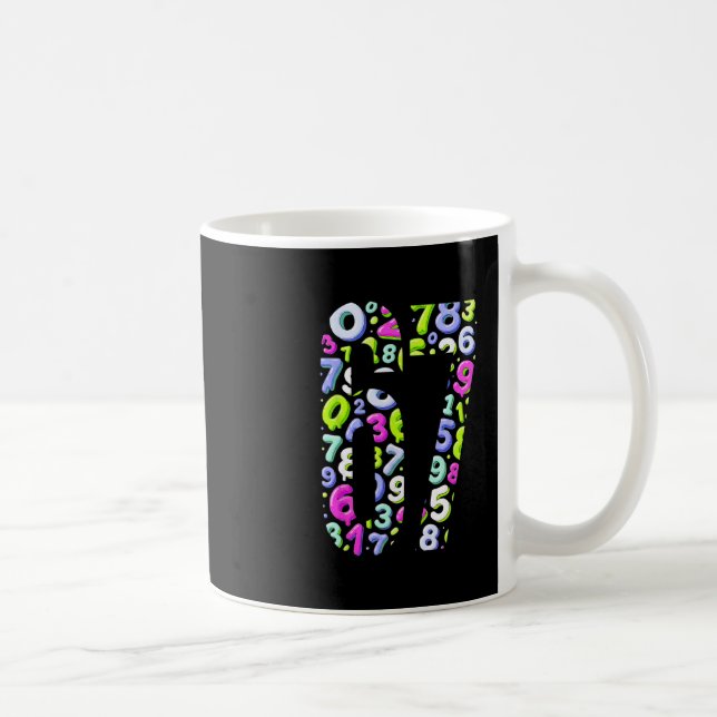 67 Versteckter Meme-Trend Gen Z Alpha Six Seven 6  Kaffeetasse (Rechts)