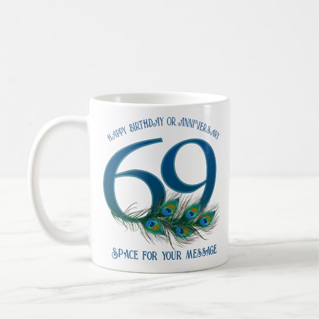 69. Geburtstag oder Jubiläum Pfauenfeder Kaffeetasse (Links)