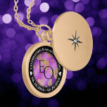 6. 33. 47. 48. Geburtstag von Amethyst Medaillon<br><div class="desc">Feiern Sie das 6., 33., 47. oder 48. Hochzeitstag mit diesem Gedenklockett! Elegante Schwarz-Weiß-Schriften mit vergoldeten sechseckigen Konfetti auf einem amethystischen lila Hintergrund fügen diesem besondere Anlass eine unvergessliche Touch und einen (außergewöhnlichen) Meilenstein hinzu. Passen Sie sich mit den Initialen des Paares, einer besonderen Nachricht und den Terminen für den...</div>