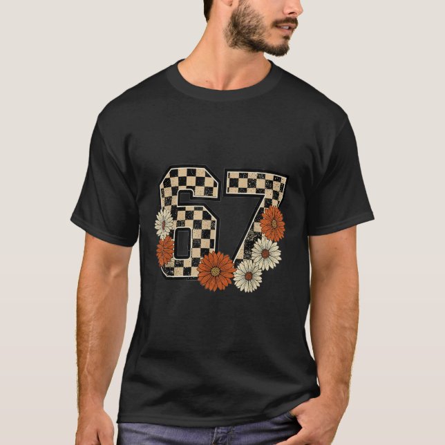 6 7 Retro Fall Meme Checkerboard Tee Haunted  (Vorderseite)