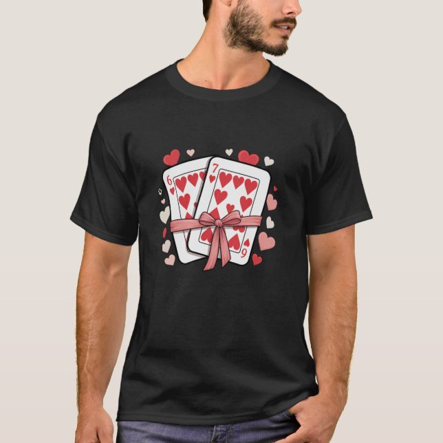 6 & 7 Valentine Hearts Design T-Shirt (Vorderseite)