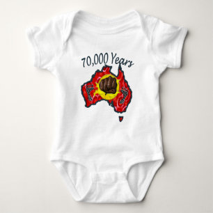 70 000 Jahre Baby Strampler