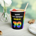 70. Geburtstag: Farbiger Regenbogen # 70, Individu Pappbecher<br><div class="desc">Dieses begehrte und fröhliche Geburtstagsthema-Papier-Cup-Design zeigt eine große Zahl "70" mit einem farbenfrohen Regenbogenspektrum,  inspiriert Farbverlaufsmuster,  zusammen mit der Meldung "HAPPY 70th BIRTHDAY" und einem bearbeitbaren Empfängernamen. Papiertassen wie diese könnten auf einer Geburtstagsparty für jemanden verwendet werden,  der seinen siebzigsten Geburtstag feiert. [~Z0000639]</div>