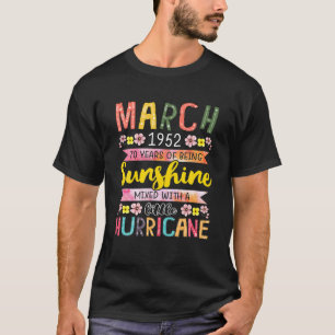 70 Jahre alt, geboren im März 1952, 70. Geburtstag T-Shirt