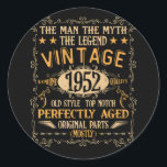 70 Jahre alter Menschenmythos Legende 1952 70. Geb Runder Aufkleber<br><div class="desc">Phantastische T Ideen Menschen, die im Jahr 1952 geboren Retro Vintage klassische alte Schule 70. Phantastische T Ideen für Männer Frauen. 70 Jahre alt phantastischer Vintager Geburtstag. Vollkommene Geburtstagsdekoration. Ihre Geburtstagsfeier wird lustig, phantastisch, episch und legendär sein. Familienfeier zum Geburtstag Ihres geliebten Kindes. Vater & Mama, Großvater & Großmutter, Onkel...</div>