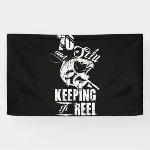70 Und immer noch Behaltend ist es, dass sie den G Banner