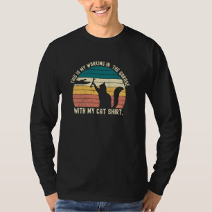 70er in der Garage mit meinem Katzenwagen T-Shirt