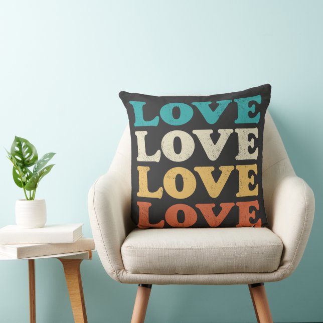 70er Liebe Retro Distressed Repeat Type Kissen (Stuhl )