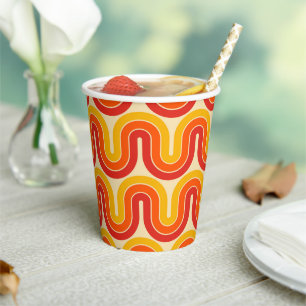 70er Style Geometric Design Pappbecher