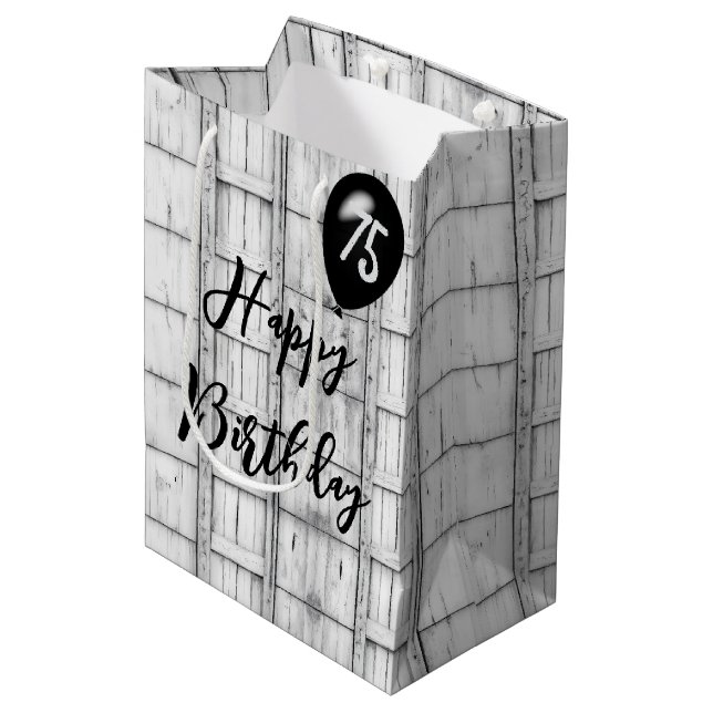 75. Geburtstag Symmetrisches Rustikales Holzmuster Mittlere Geschenktüte (Vorderseite Schrägansicht)